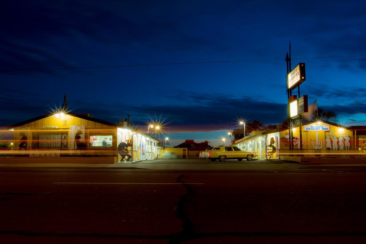 Brad'S Desert Inn Holbrook Exteriör bild